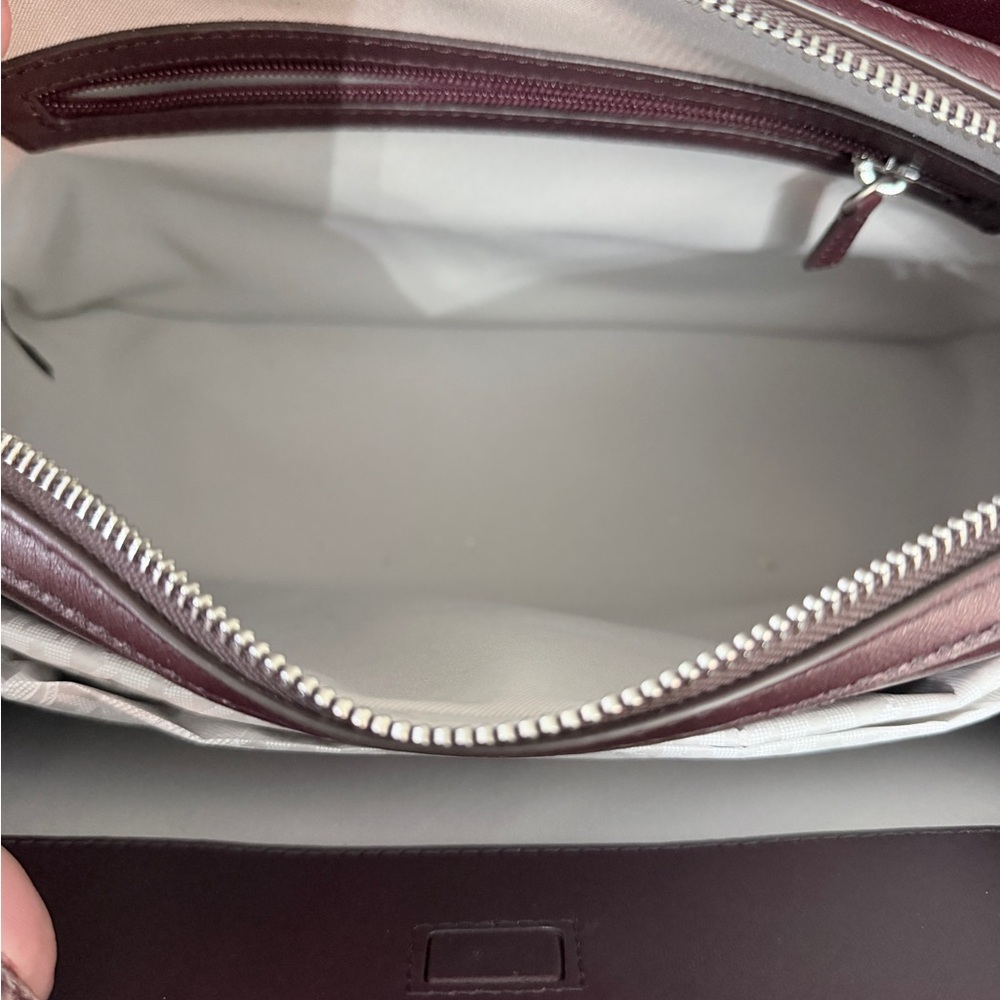 Michael Kors Laila Medium Satchel (good condition) - Oxblood - Picture 3 of 6